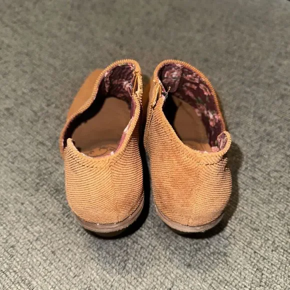 Very G Lilly Women's Bootie Sz 7.5 Brown Corduroy Casual Pull On Ankle Boots - Picture 7 of 8